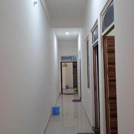 Geeta Palace Hotel Vrindāvan Buitenkant foto